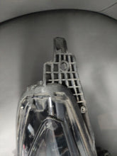 Laden Sie das Bild in den Galerie-Viewer, Frontscheinwerfer Opel Astra 39023763 Rechts Scheinwerfer Headlight SCH8330799896ur