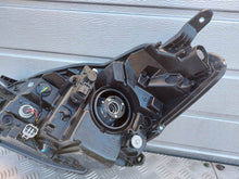 Load image into Gallery viewer, Frontscheinwerfer Toyota Yaris LED Rechts Scheinwerfer Headlight