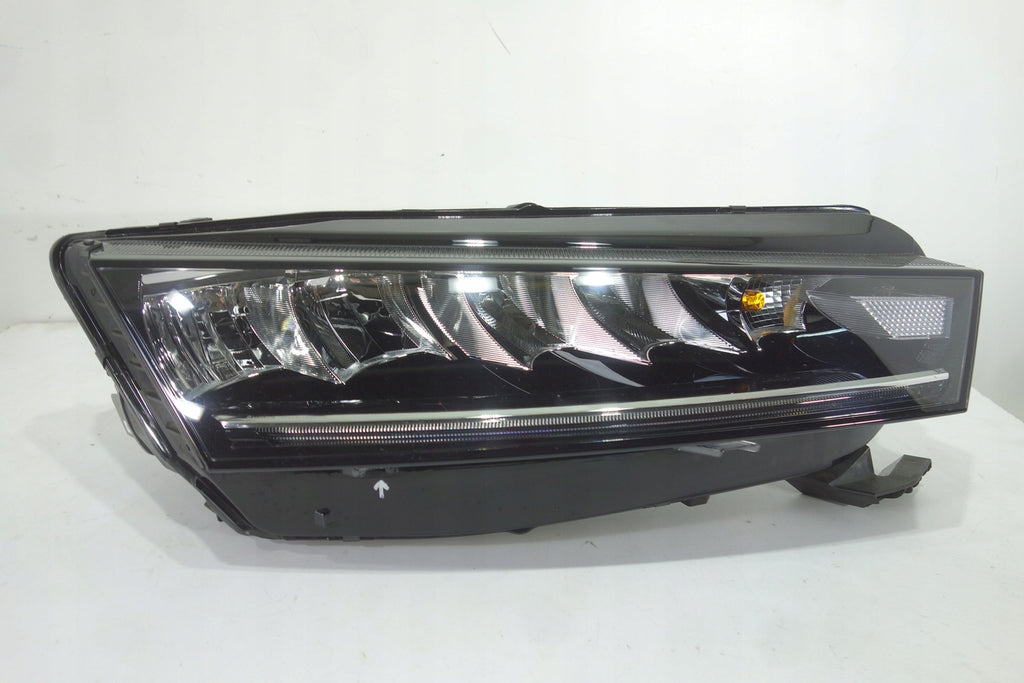 Frontscheinwerfer Skoda Octavia IV 5E4941016 LED Rechts Scheinwerfer Headlight SCH7819595911wi