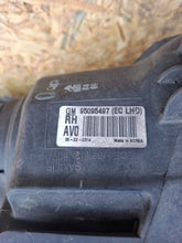 Laden Sie das Bild in den Galerie-Viewer, Frontscheinwerfer Opel Mokka 95095497 Rechts Scheinwerfer Headlight SCH3800977063rc