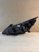 Laden Sie das Bild in den Galerie-Viewer, Frontscheinwerfer Opel Astra K 7960400005 Rechts Scheinwerfer Headlight SCH6809820263lu