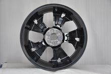 Laden Sie das Bild in den Galerie-Viewer, 1x Alufelge 18 Zoll 7.0" 5x114.3 35ET Glanz 403003297R Mg Rim Wheel FEL8053620561wr