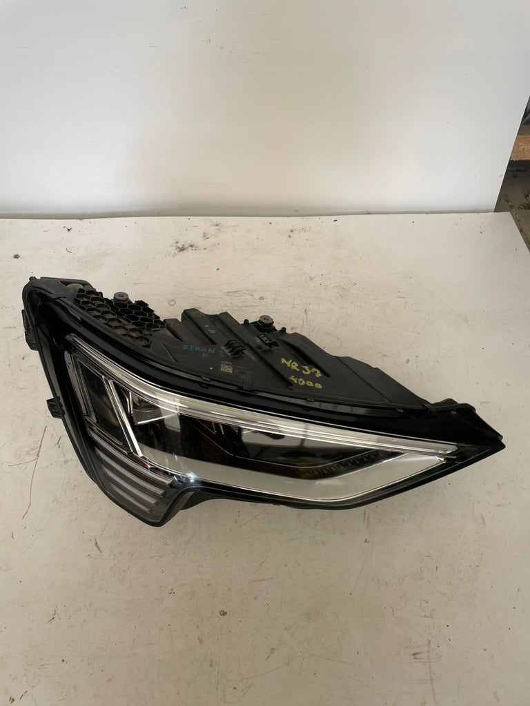 Frontscheinwerfer Audi E-Tron 4KE941040 LED Rechts Scheinwerfer Headlight