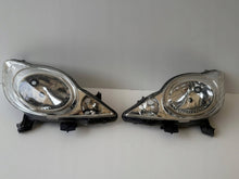 Laden Sie das Bild in den Galerie-Viewer, Frontscheinwerfer Peugeot 107 811100H030 Ein Stück (Rechts oder Links) Headlight SCH7936721198du