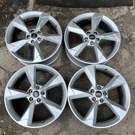 1x Alufelge 19 Zoll 7.0