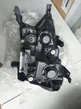 Laden Sie das Bild in den Galerie-Viewer, Frontscheinwerfer Ford Ranger JB3J13E014BA Rechts Scheinwerfer Headlight SCH3219986741ck