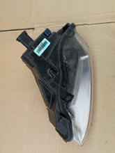 Laden Sie das Bild in den Galerie-Viewer, Frontscheinwerfer Jaguar Rover Sport Discovery L550 FJ32-15200-AB LED Rechts