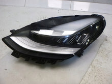 Load image into Gallery viewer, Frontscheinwerfer Tesla Model 3 1077375-50-B LED Links Scheinwerfer Headlight