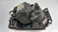 Laden Sie das Bild in den Galerie-Viewer, Frontscheinwerfer Land Rover III L320 Discovery XBC500112 Xenon Links Headlight SCH2333120657hq