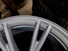 Laden Sie das Bild in den Galerie-Viewer, 1x Alufelge 19 Zoll 9.5" 5x114.3 45ET Glanz Silber 1188-222-00-C Tesla Model Y FEL9412834419pj