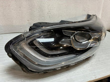 Laden Sie das Bild in den Galerie-Viewer, Frontscheinwerfer Kia Ceed J7921-21050 LED Links Scheinwerfer Headlight SCH7310430330ei