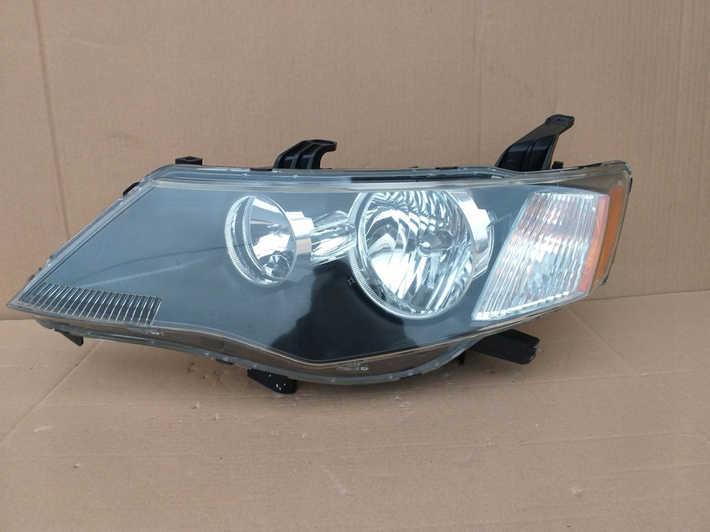 Frontscheinwerfer Mitsubishi Colt VI Outlander II Ein Stück (Rechts oder Links)