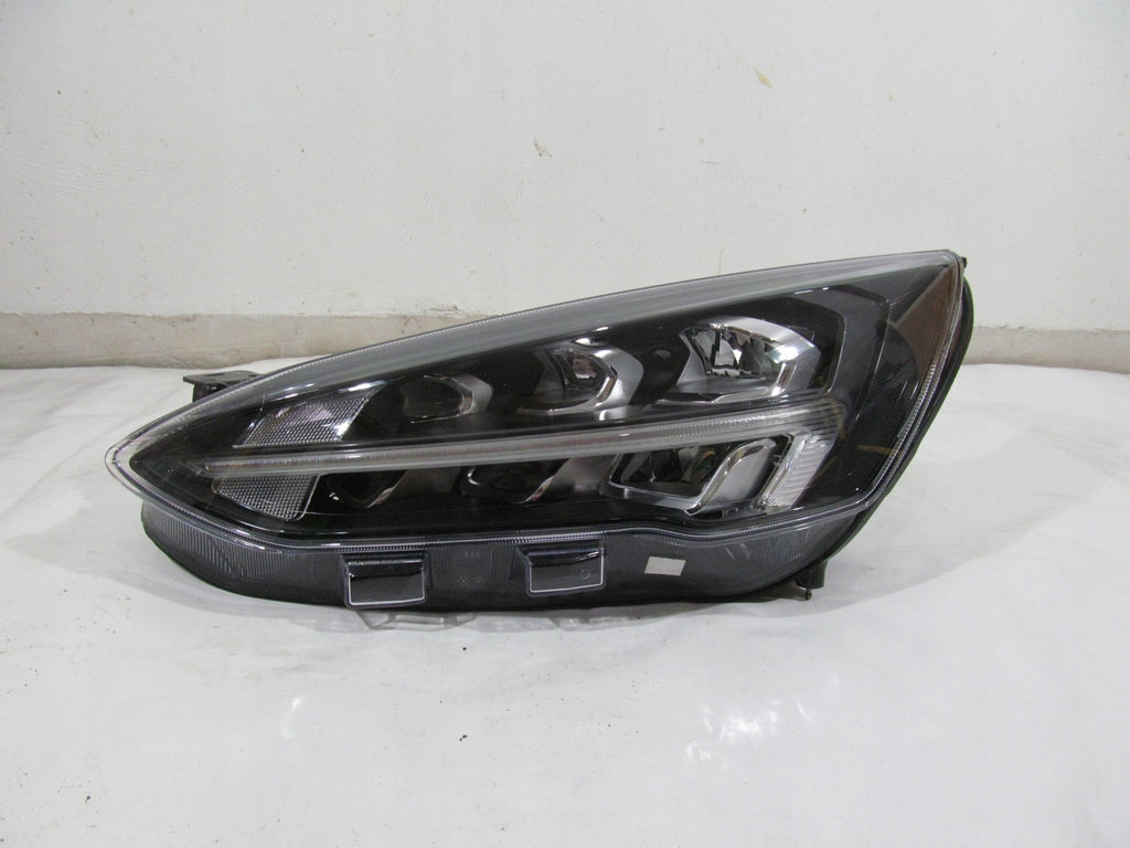 Frontscheinwerfer Ford Focus JX7B-13E015-CE LED Ein Stück (Rechts oder Links) SCH4642071530ql