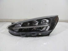 Laden Sie das Bild in den Galerie-Viewer, Frontscheinwerfer Ford Focus JX7B-13E015-CE LED Ein Stück (Rechts oder Links) SCH4642071530ql