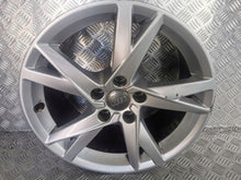 Load image into Gallery viewer, 1x Alufelge 17 Zoll 7.5&quot; 5x112 38ET Glanz Silber 8W0601025K Audi A4 B9 Rim Wheel