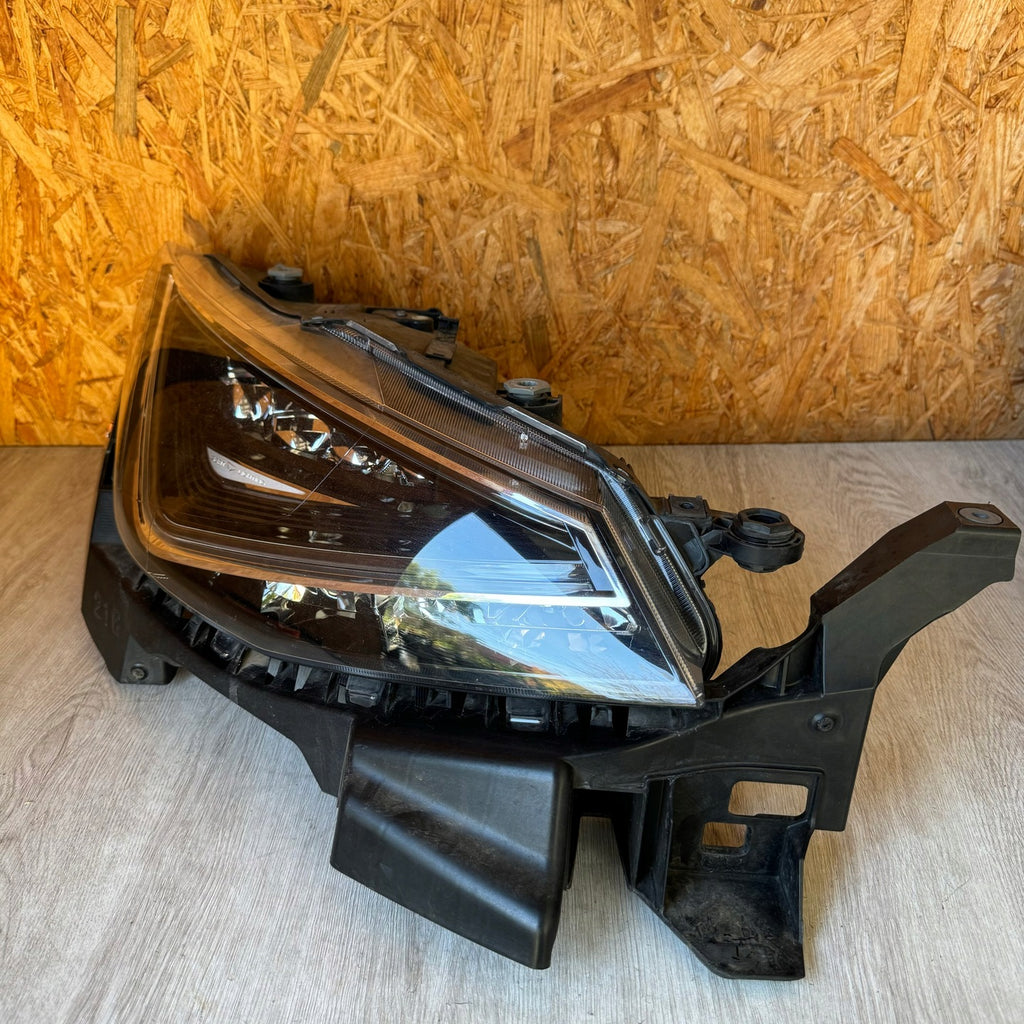 Frontscheinwerfer Seat Ibiza Arona 6F1941008C 6F1941007C Full LED Ein Satz