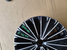 Laden Sie das Bild in den Galerie-Viewer, 1x Alufelge 17 Zoll 7.5" 5x112 Keine Farbe 3J0601025C VW Passat Rim Wheel FEL4198393466sj