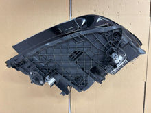 Laden Sie das Bild in den Galerie-Viewer, Frontscheinwerfer BMW 6 G32 5A38905 Laser Links Scheinwerfer Headlight SCH7031307343mn