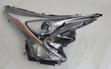 Laden Sie das Bild in den Galerie-Viewer, Frontscheinwerfer Toyota Prius 81145-47701 LED Rechts Scheinwerfer Headlight SCH6862052350fw