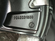 Laden Sie das Bild in den Galerie-Viewer, 1x Alufelge 17 Zoll 7.5&quot; 5x108 44ET Glanz Schwarz 9843281580 Opel Astra L