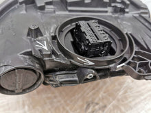 Laden Sie das Bild in den Galerie-Viewer, Frontscheinwerfer Porsche Taycan 9J1941031E-BAX Links Scheinwerfer Headlight SCH9818610956ie