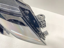 Laden Sie das Bild in den Galerie-Viewer, Frontscheinwerfer Skoda Octavia III 5E1941016F Rechts Scheinwerfer Headlight SCH6061527649te