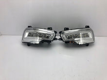 Laden Sie das Bild in den Galerie-Viewer, Frontscheinwerfer Daf 2188985W 2188984Q Ein Satz Scheinwerfer Headlight SCH9527589652wr