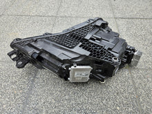 Laden Sie das Bild in den Galerie-Viewer, Frontscheinwerfer Skoda Superb III 3V1941015D LED Links Scheinwerfer Headlight