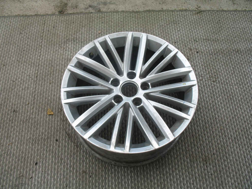 1x Alufelge 17 Zoll 7.0" 5x112 39ET Glanz Silber 7N0601025C VW Rim Wheel FEL9568172772bg