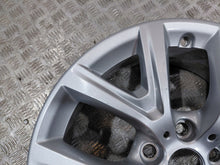 Laden Sie das Bild in den Galerie-Viewer, 1x Alufelge 17 Zoll 6.5" 5x120 6856076 BMW F39 F48 Rim Wheel FEL3942851791pl