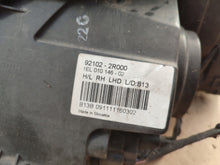 Load image into Gallery viewer, Frontscheinwerfer Hyundai I30 92102-2R000 Rechts Scheinwerfer Headlight SCH7931101770eh