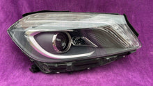 Laden Sie das Bild in den Galerie-Viewer, Frontscheinwerfer Mercedes-Benz W176 8W6941034F LED Rechts Headlight SCH6221466861hz