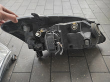 Laden Sie das Bild in den Galerie-Viewer, Frontscheinwerfer Toyota 89900170 89900169 8111002381 Rechts oder Links