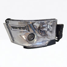 Laden Sie das Bild in den Galerie-Viewer, Frontscheinwerfer Renault 89208207 Rechts Scheinwerfer Headlight