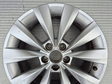 Load image into Gallery viewer, 1x Alufelge 16 Zoll 6.0" 5x112 38ET 658601025B Skoda Fabia I Rim Wheel FEL3715003024xg