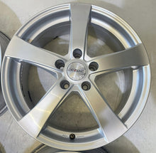 Laden Sie das Bild in den Galerie-Viewer, 4x Alufelge 17 Zoll 7.5" 5x112 35ET Glanz Silber Rim Wheel FEL5395341037ur