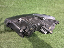 Laden Sie das Bild in den Galerie-Viewer, Frontscheinwerfer VW Polo 6r CSC29080 Rechts Scheinwerfer Headlight SCH3605982171lq