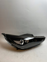 Load image into Gallery viewer, Frontscheinwerfer Hyundai I30 III 92102-G4120 LED Rechts Scheinwerfer Headlight SCH5937896602sp