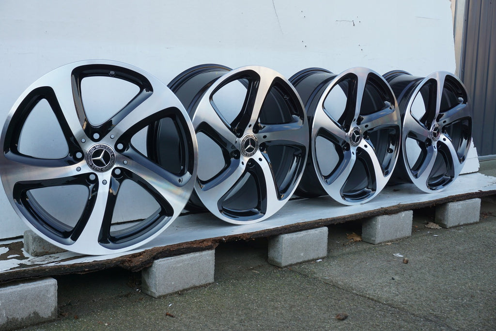 4x Alufelge 18 Zoll 8.0" 5x112 43ET Glanz Schwarz A2134013200 Mercedes-Benz W213