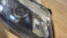 Laden Sie das Bild in den Galerie-Viewer, Frontscheinwerfer Saab 93 9-3 Xenon Rechts Scheinwerfer Headlight