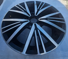 Load image into Gallery viewer, 1x Alufelge 16 Zoll 6.5" 5x112 46ET 5G0601025CD VW Golf Vii Rim Wheel FEL6657352813lp