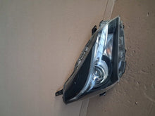 Laden Sie das Bild in den Galerie-Viewer, Frontscheinwerfer Toyota Yaris LED Rechts Scheinwerfer Headlight SCH6900536490dv