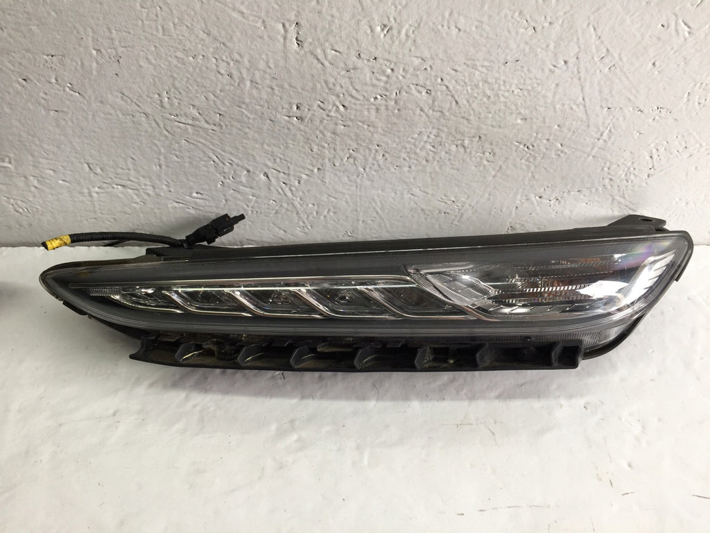 Frontscheinwerfer Hyundai Kona 9210DD7701 Ein Satz Scheinwerfer Headlight SCH7181380873oz