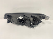 Laden Sie das Bild in den Galerie-Viewer, Frontscheinwerfer Skoda Octavia IV 5E4941016A LED Rechts Scheinwerfer Headlight SCH8876415379ji