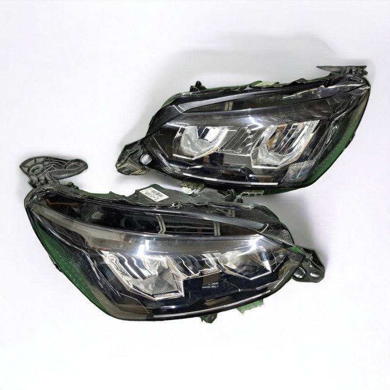 Frontscheinwerfer Peugeot 208 73313326 90200109 FULL LED Ein Satz Headlight