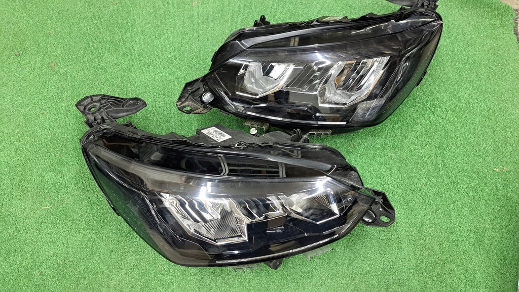 Frontscheinwerfer Peugeot 208 73313326 90200109 FULL LED Ein Satz Headlight