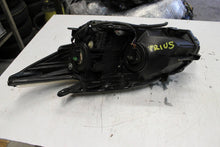 Laden Sie das Bild in den Galerie-Viewer, Frontscheinwerfer Toyota Prius TTI12330 Rechts Scheinwerfer Headlight SCH5075573013ed