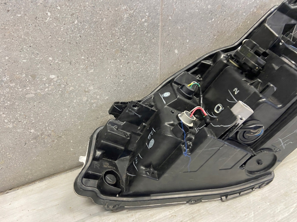 Frontscheinwerfer Toyota Yaris Rechts Scheinwerfer Headlight