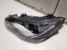 Laden Sie das Bild in den Galerie-Viewer, Frontscheinwerfer Audi A1 8X0941005 Xenon Links Scheinwerfer Headlight SCH6858444020xa