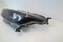 Load image into Gallery viewer, Frontscheinwerfer Toyota Yaris Links Scheinwerfer Headlight SCH2886849702ef